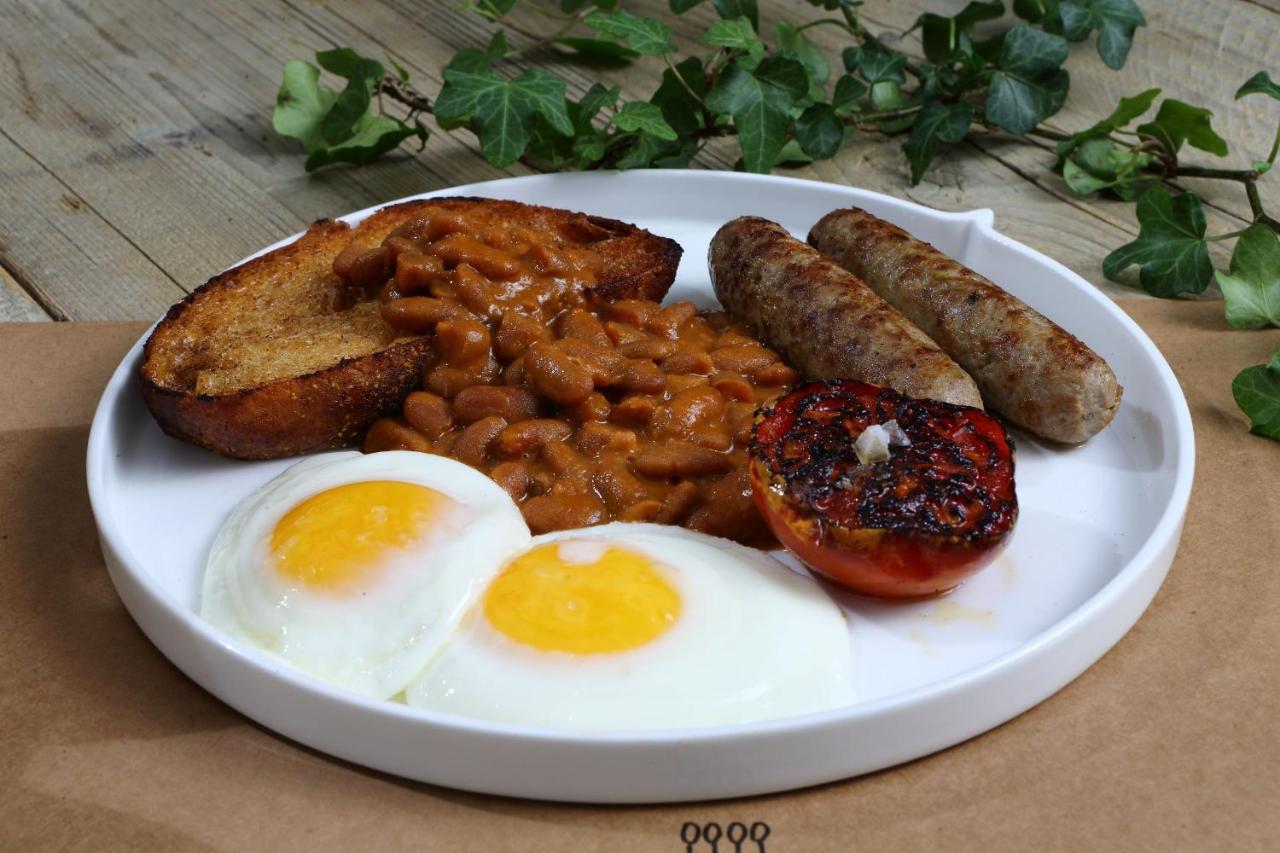Shirvan Hotel City Yard ジェッダ エクステリア 写真 English breakfast