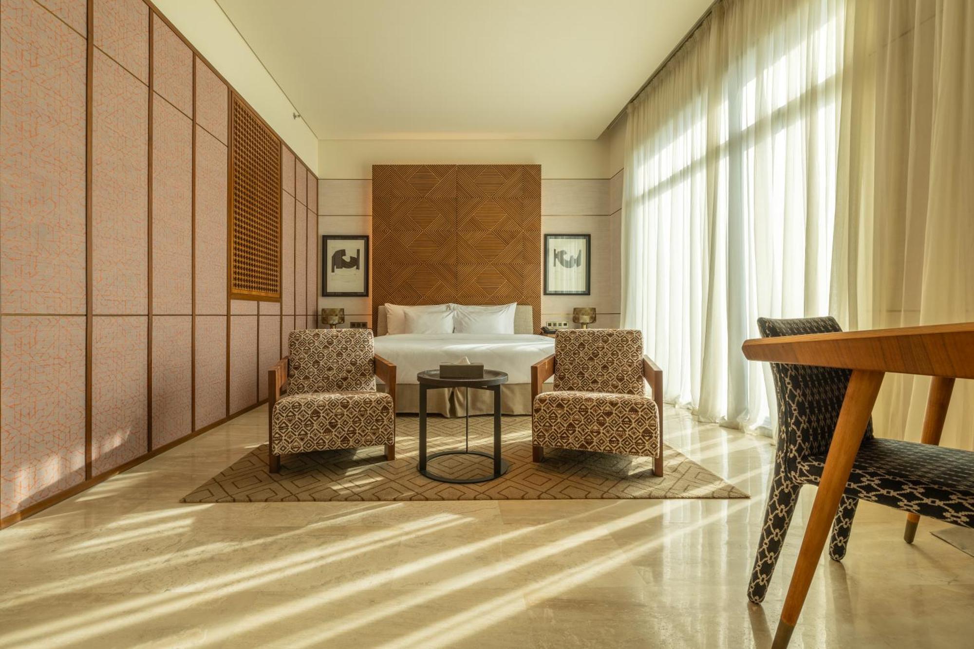 Shirvan Hotel City Yard ジェッダ エクステリア 写真 A bedroom at the hotel